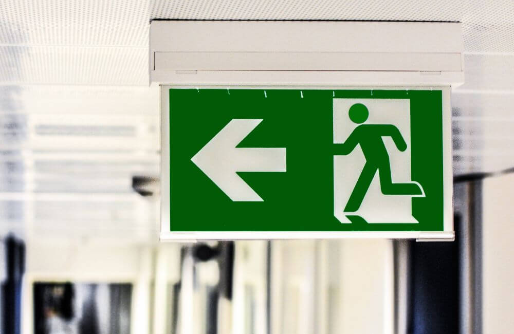 Koulun-ja-paivakodin-poistumisharjoituss-5-vinkkia-monipuolisten-harjoitusten-toteuttamiseen